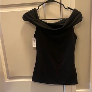 NWT Aritzia Contour Off the Shoulder Top